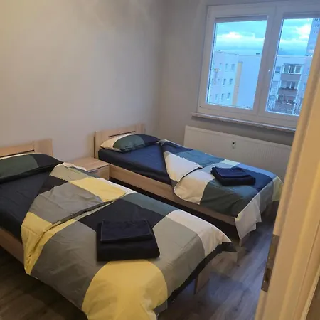 아파트 Komfortable 2-zimmer-monteurwohnung Fuer 4 Personen In