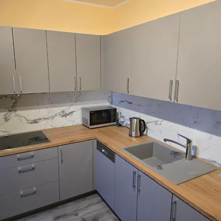 Komfortable 2-zimmer-monteurwohnung Fuer 4 Personen In *