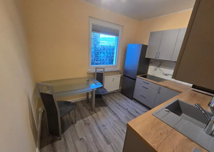 شقة Komfortable 2-zimmer-monteurwohnung Fuer 4 Personen In لبسيا