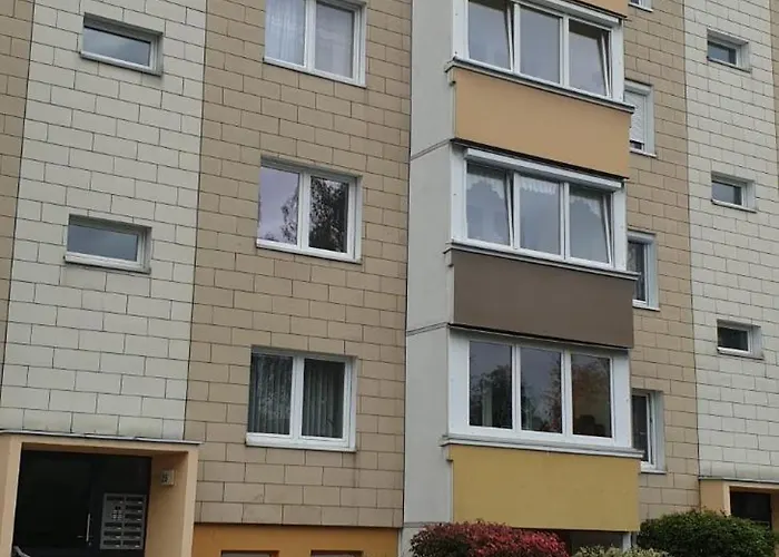 Komfortable 2-zimmer-monteurwohnung Fuer 4 Personen In شقة *